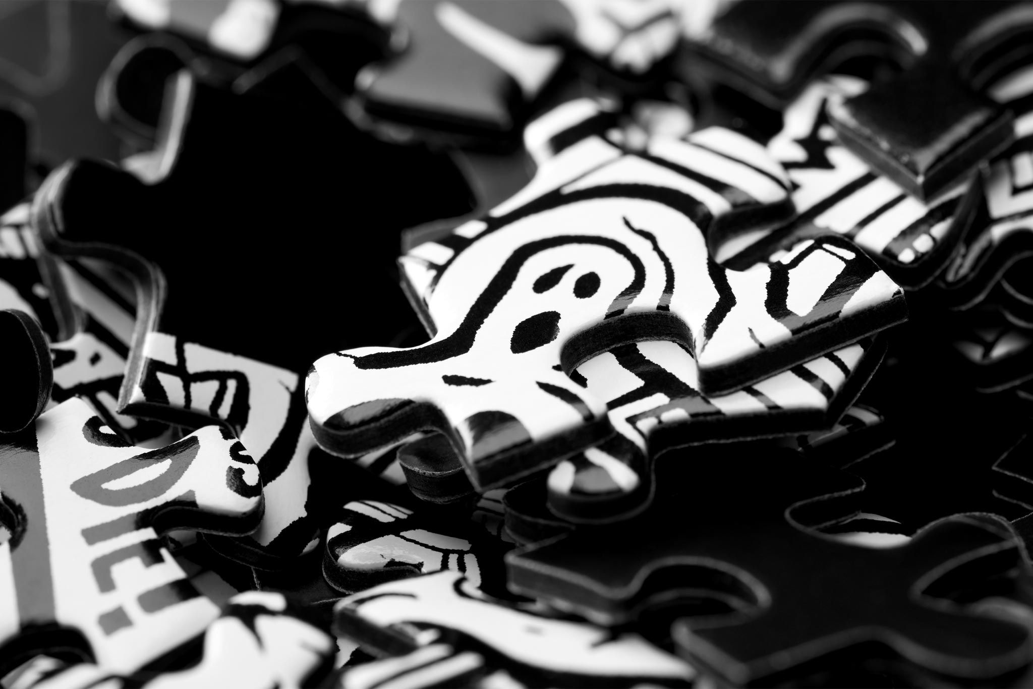 Pile of assorted Robot City jigsaw puzzle pieces.